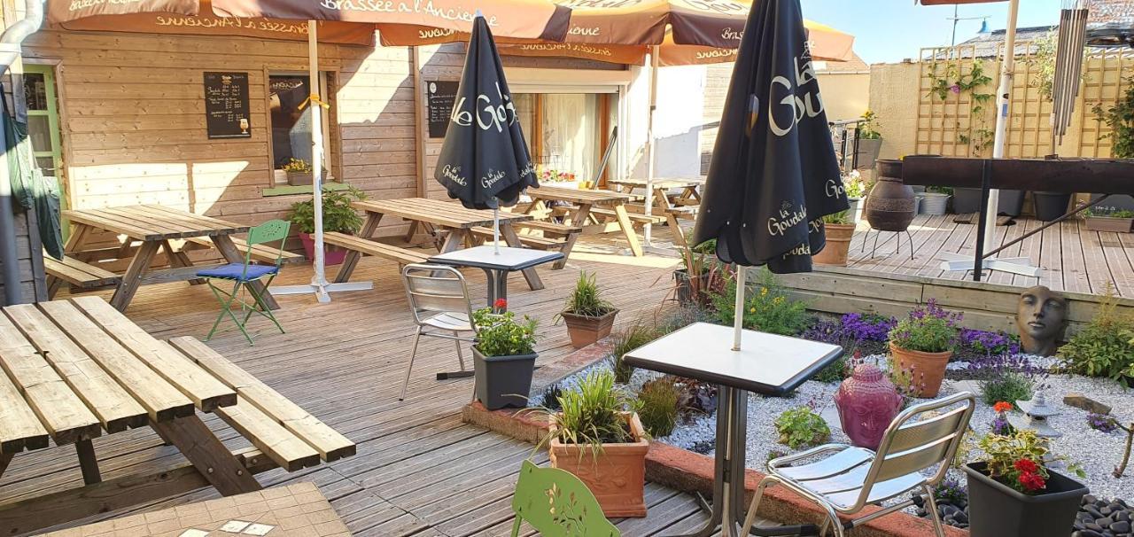 Hotel Restaurant Du Commerce Poulainville Zewnętrze zdjęcie