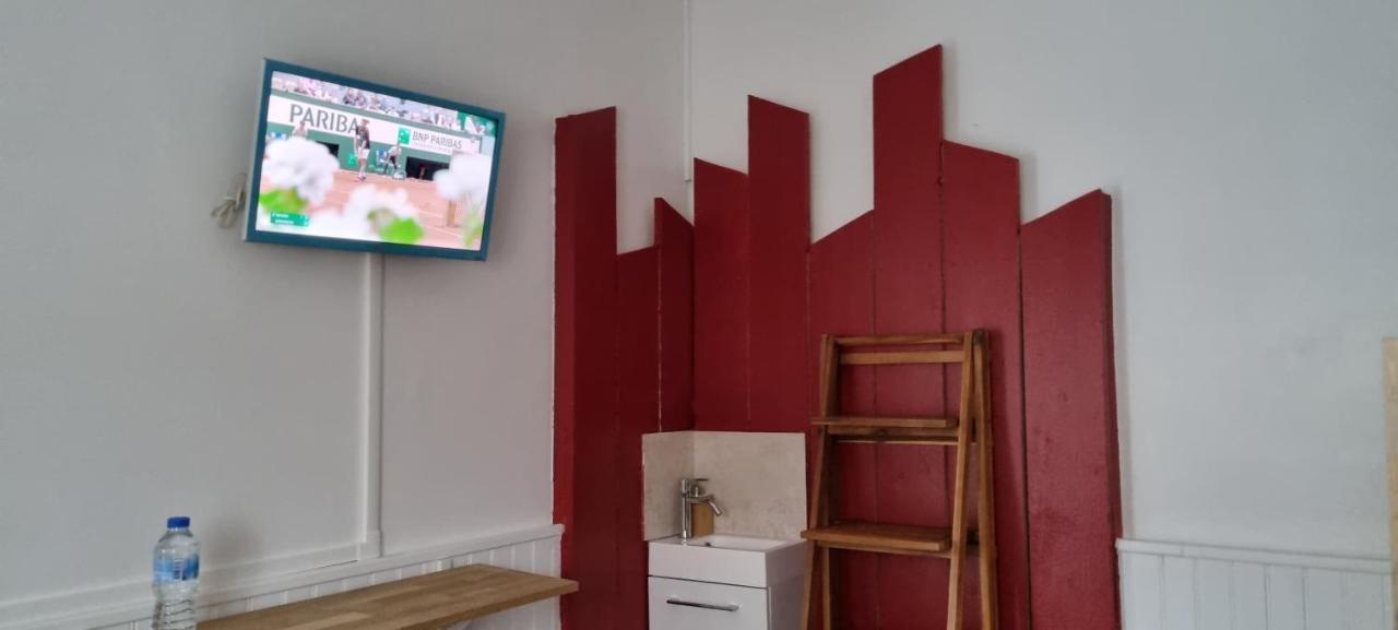 Hotel Restaurant Du Commerce Poulainville Zewnętrze zdjęcie